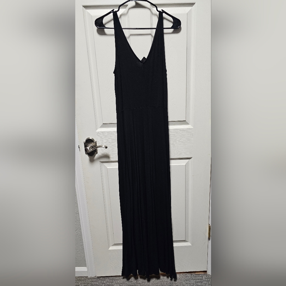 Ann Taylor Black V-Neck Sleeveless Maxi Dress - SIze Small